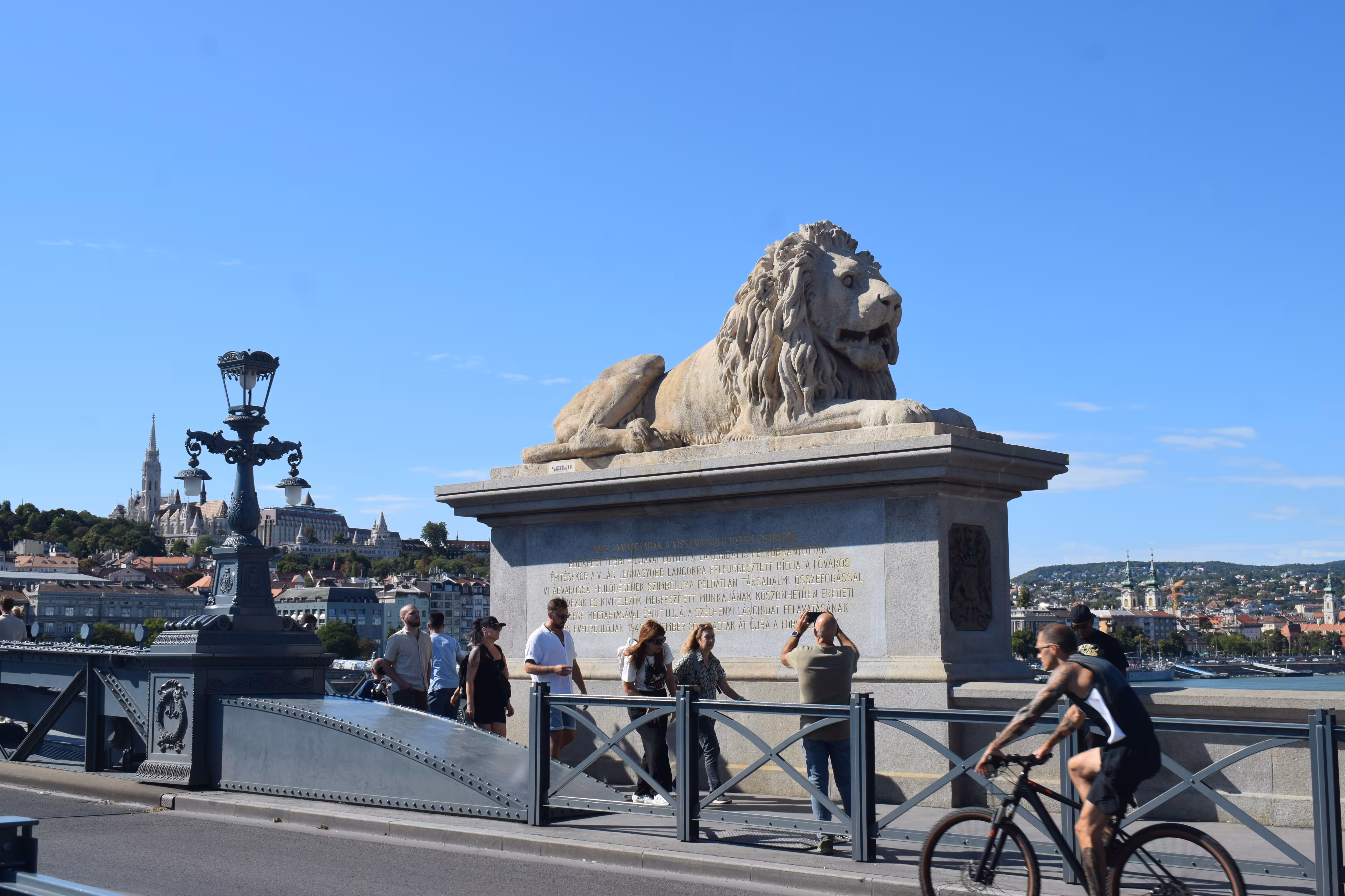 A lion statue