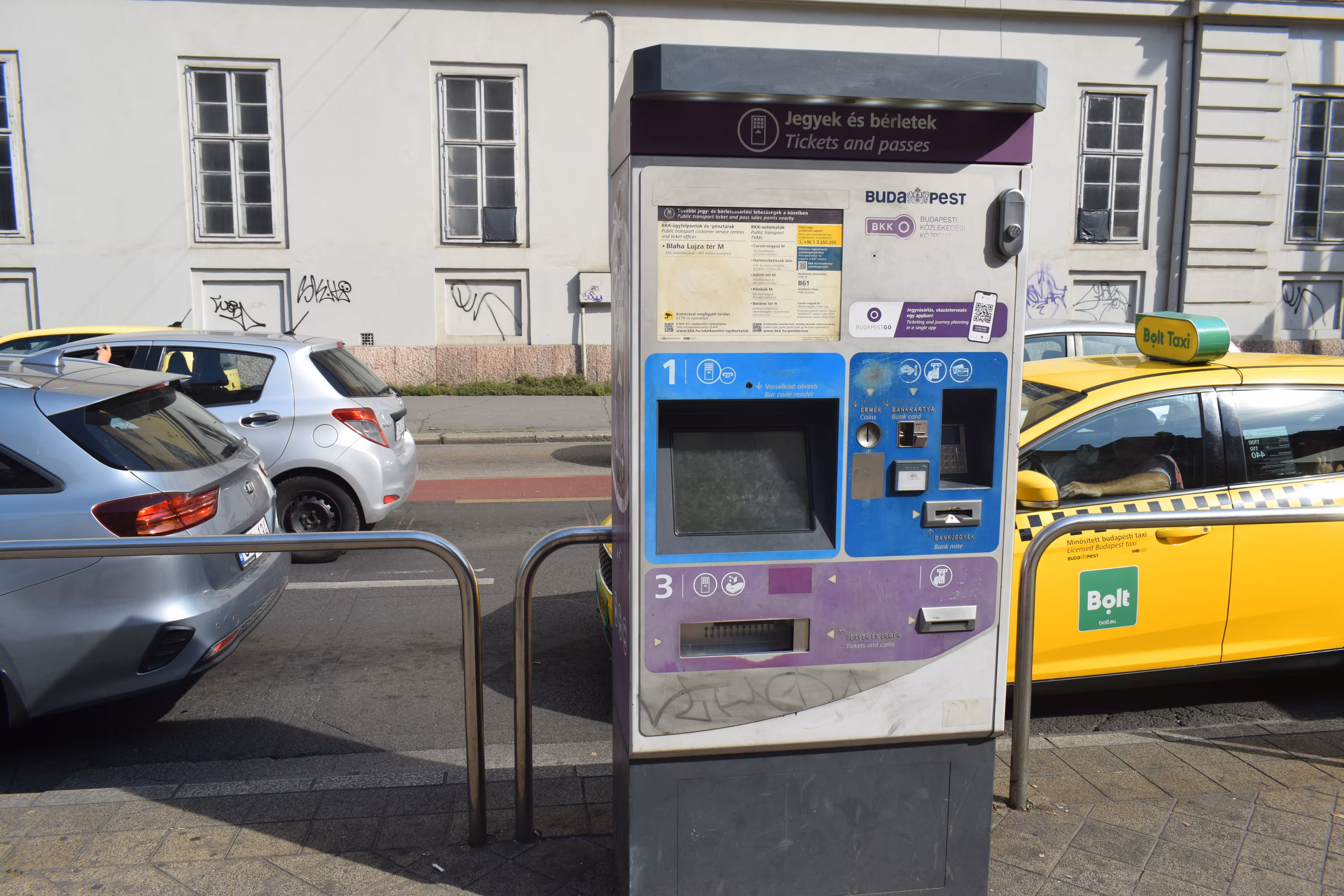 An automatic ticket machine