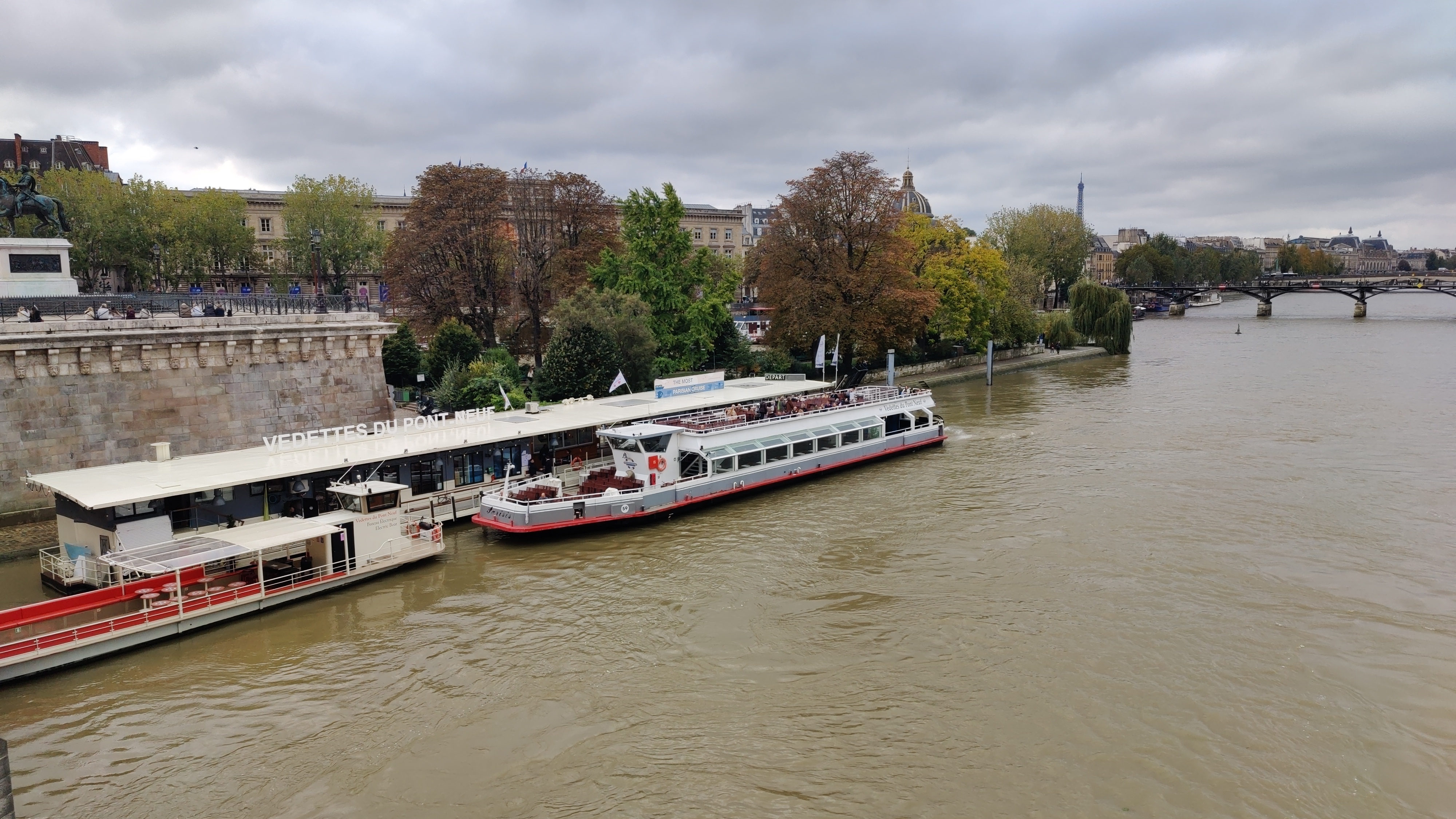 A view of Seine river