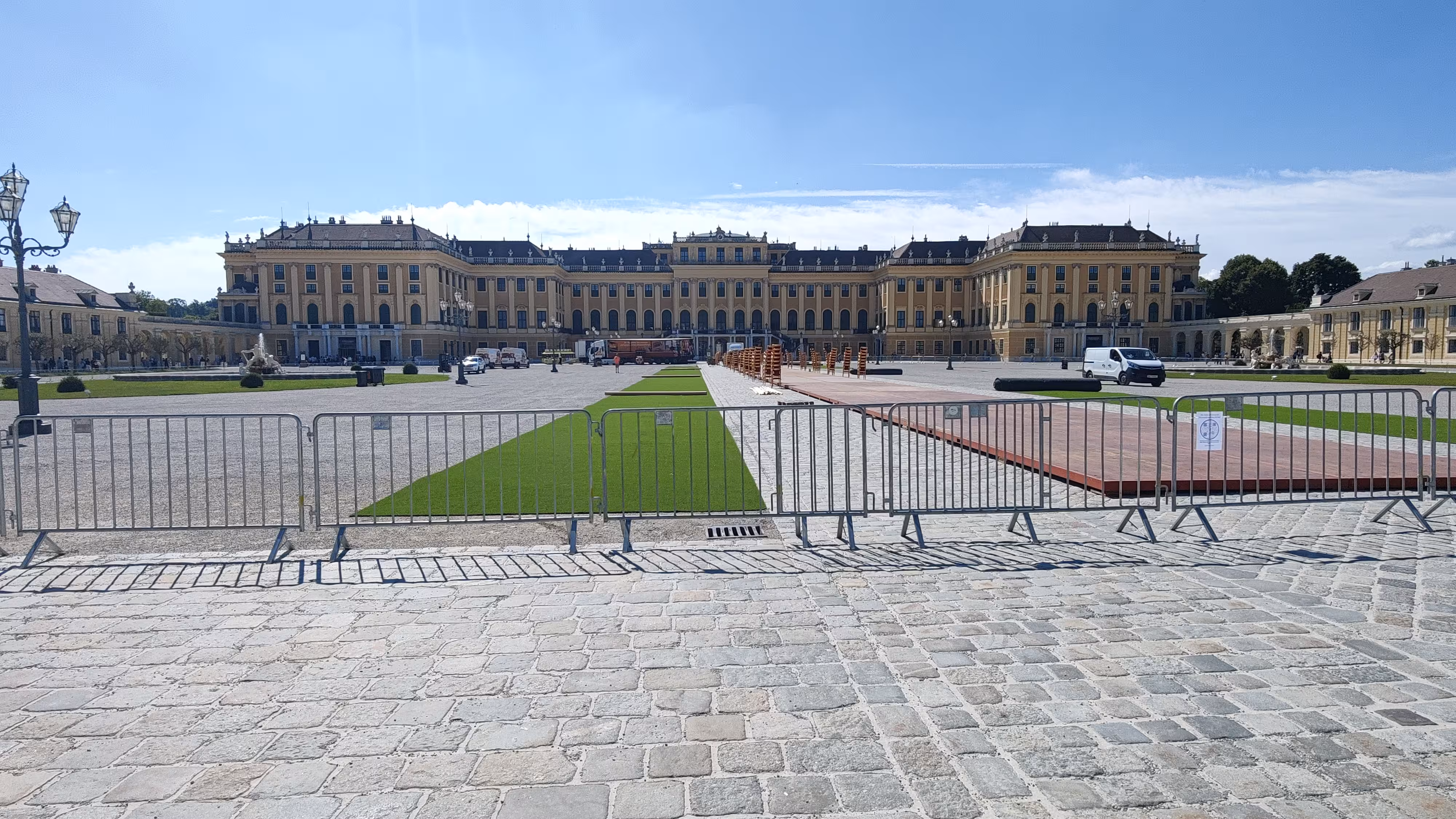Photo of Schönbrunn Palace.