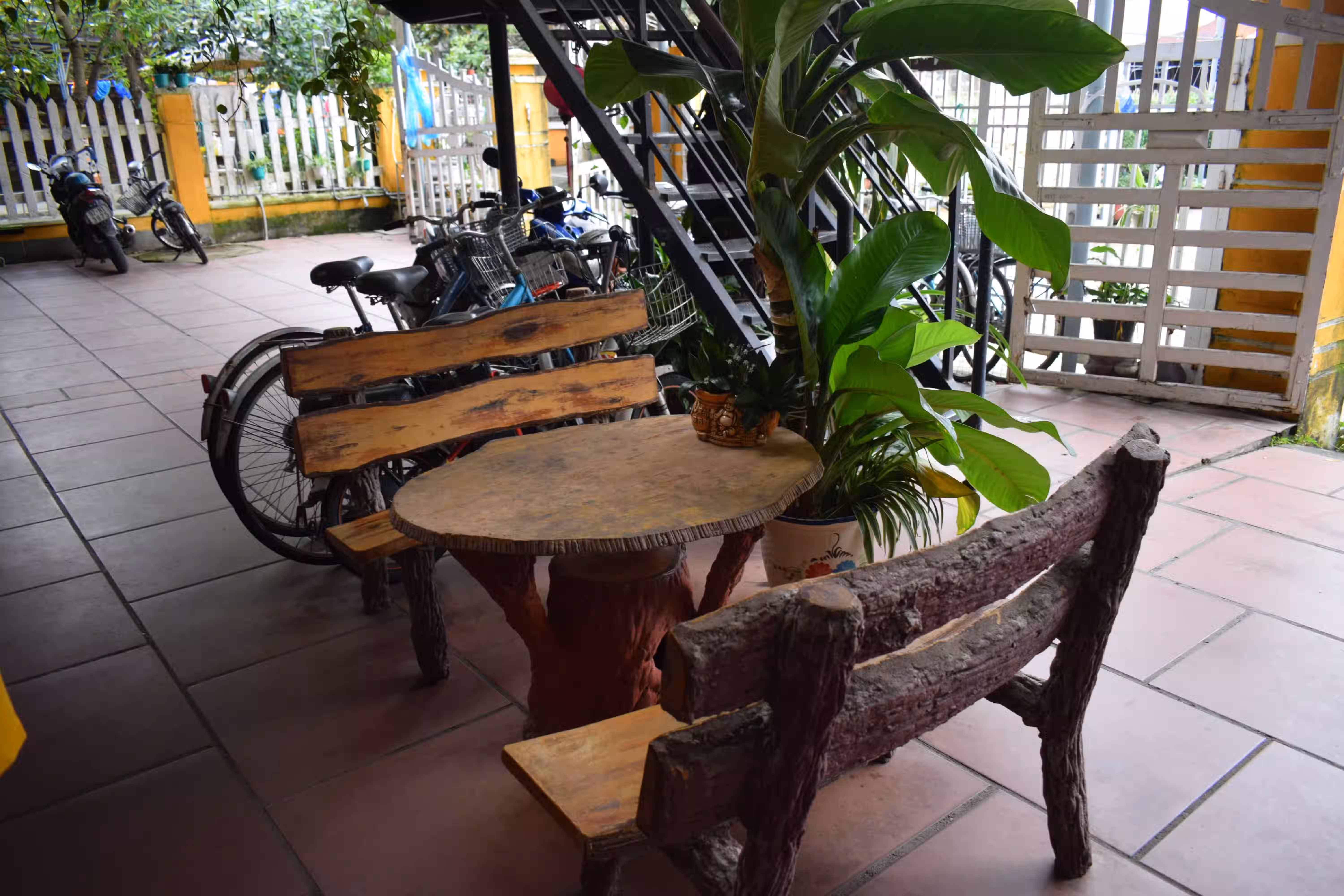 A photo of the hostel we stayed in Hoi An. Photo by Ravi Dwivedi, released under CC-BY-SA 4.0.